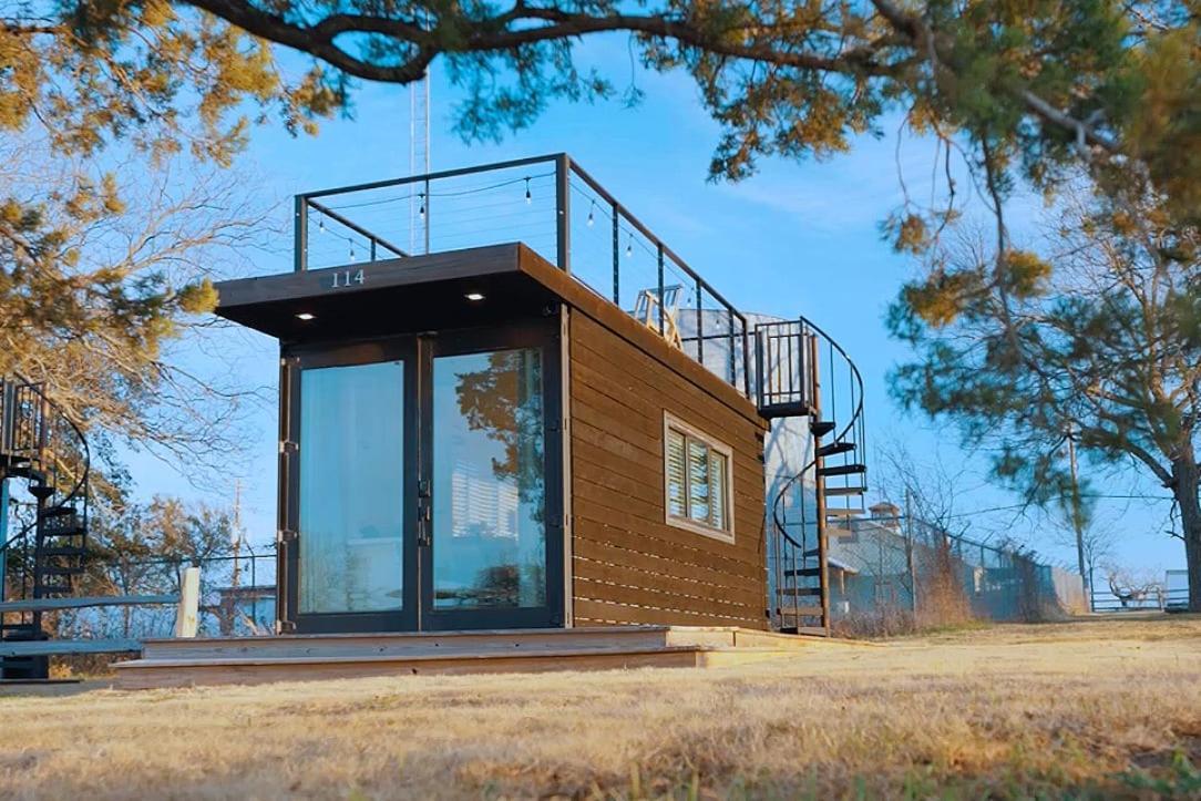 The Bluebonnet-Tiny Container Home Country Setting 12 Min To Downtown Bellmead Kültér fotó